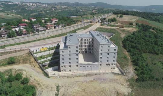 Bir üst geçit daha güvenli ulaşım sağlayacak