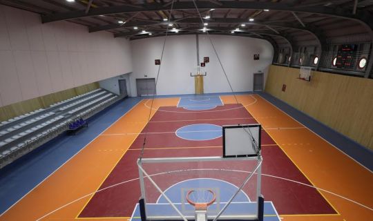 Orhangazi Spor Salonu’ndan yüzlerce genç yararlanacak