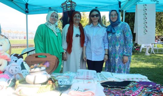 Kocaeli Büyükşehir Belediyesi, Kadın Girişimciler Alışveriş Festivali Düzenledi