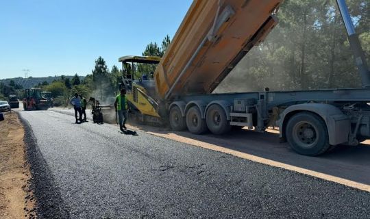 Kocaeli'nin Derince ilçesinde,  Köyler Arasındaki Yol Yenileniyor