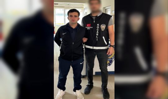 Kocaeli'de, Hırsızlık Suçundan Aranan Şahıs Yakalandı