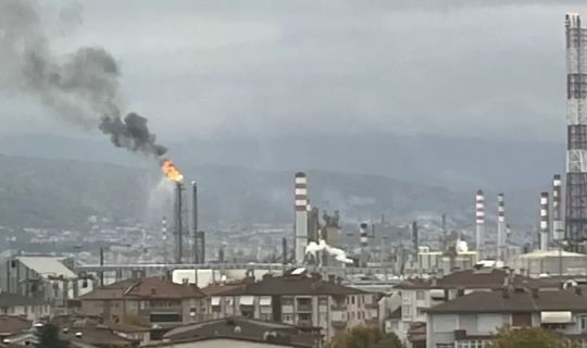 Körfez'deki TÜPRAŞ Rafineri Tesisi, Patlamasında 8 Kişi Yaralandı