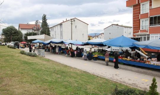 DERİNCE ÇINARLI MAHALLESİ'NDE YEPYENİ SEMT PAZARI!