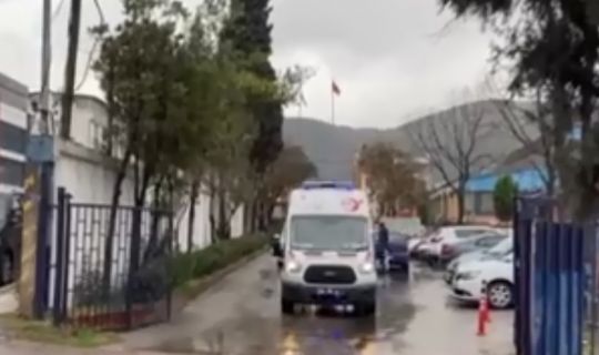 KOCAELİ'NİN KÖRFEZ İLÇESİNDE FABRİKADA İŞÇİ YARALANDI