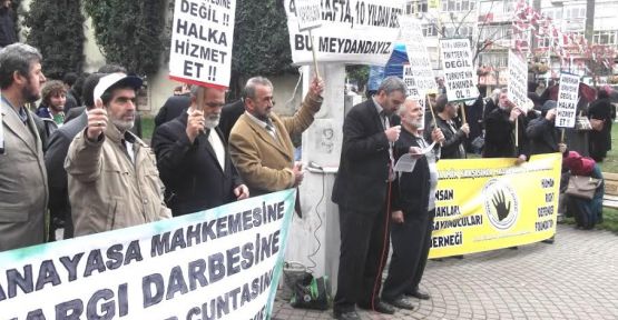 Anayasa mahkemesi protestoları sürüyor