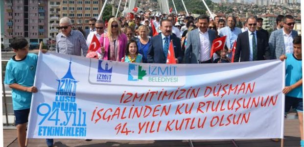  İZMİT’İN KURTULUŞU ÇOŞKUYLA KUTLANDI