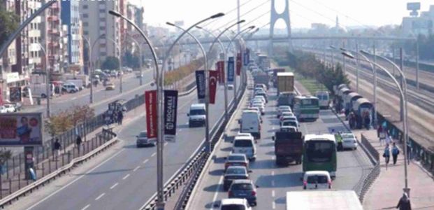 İzmit’in trafiği İstanbul’u aratmıyor