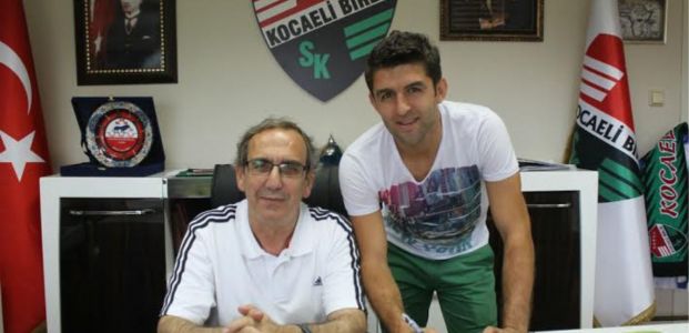  Kocaeli Birlikspor'da iki imza daha