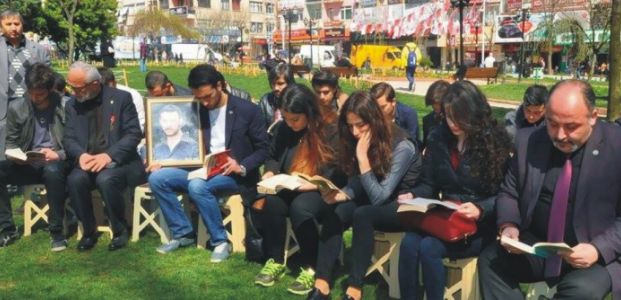 Türk Ocaklı Gençler Türkeş'i Okudular